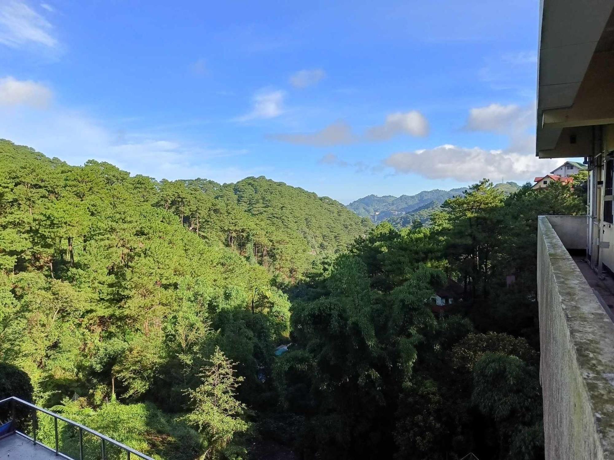 Aparthotel Misty Hills Baguio City Esterno foto