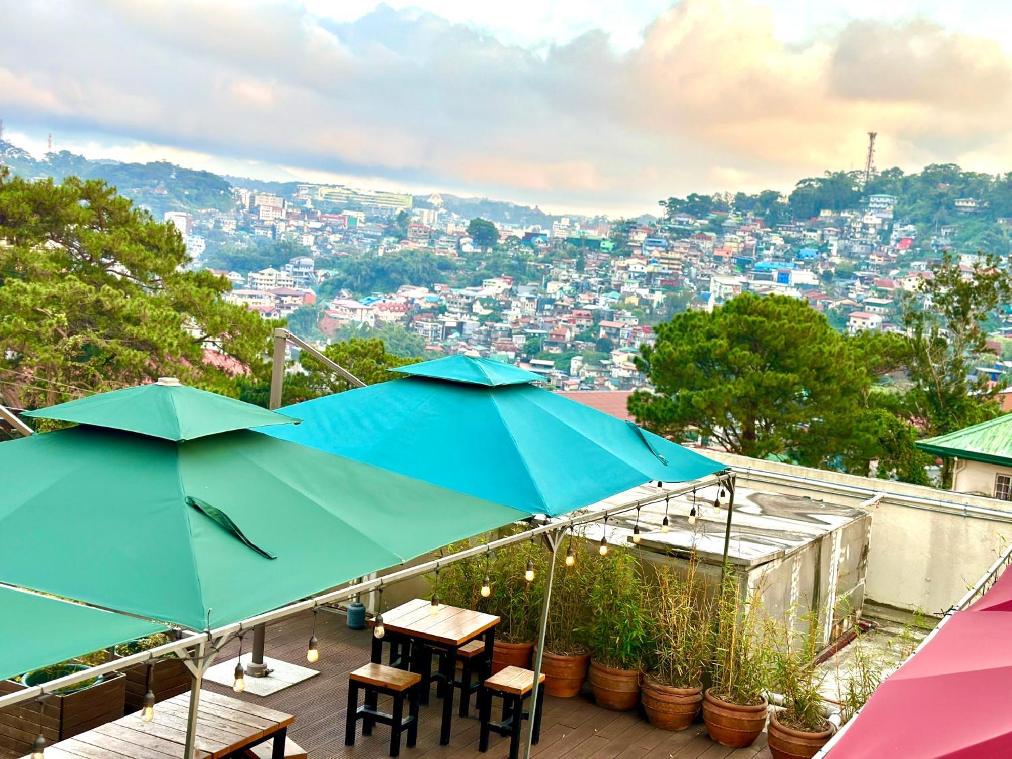 Aparthotel Misty Hills Baguio City Esterno foto